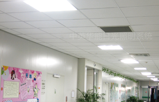 開學(xué)季到來，教學(xué)樓里安裝光導(dǎo)照明了嗎？